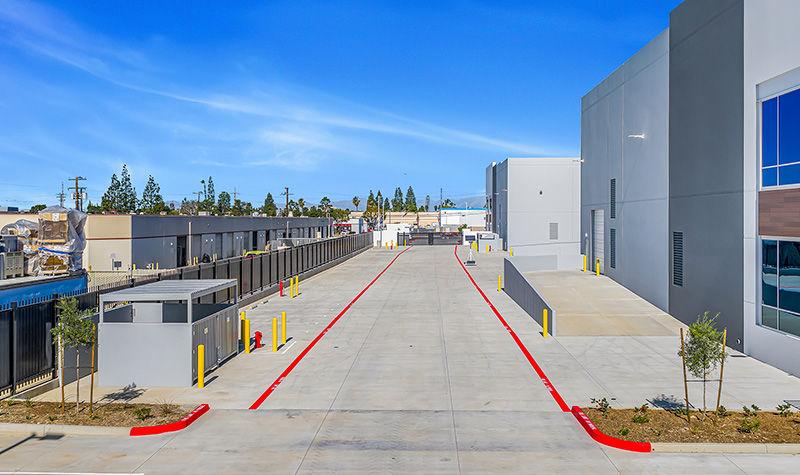 Dyer Distribution Center Exterior Photos